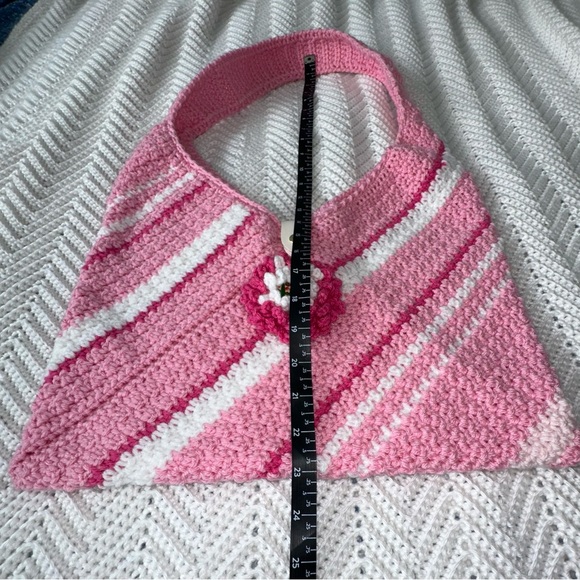 Handmade Pink and White Crochet Shoulder Bag with Faux Leather Snap Closure - Picture 7 of 9